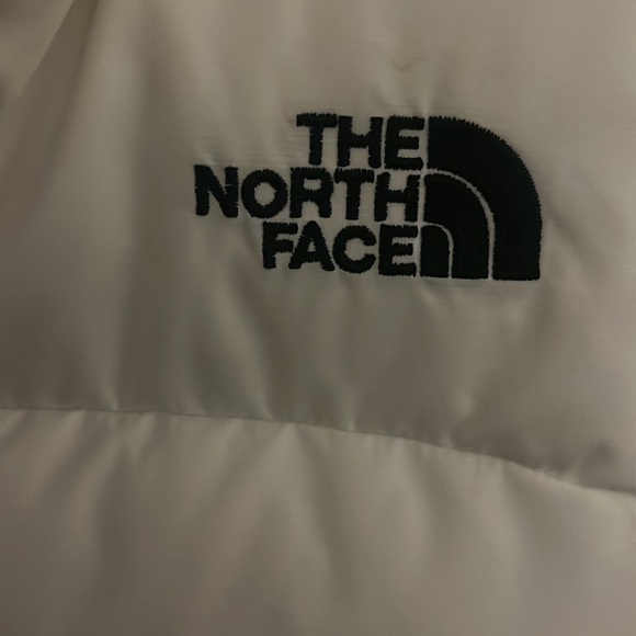 White The North Face Winter Weather Vest, Size M - Picture 3 of 4